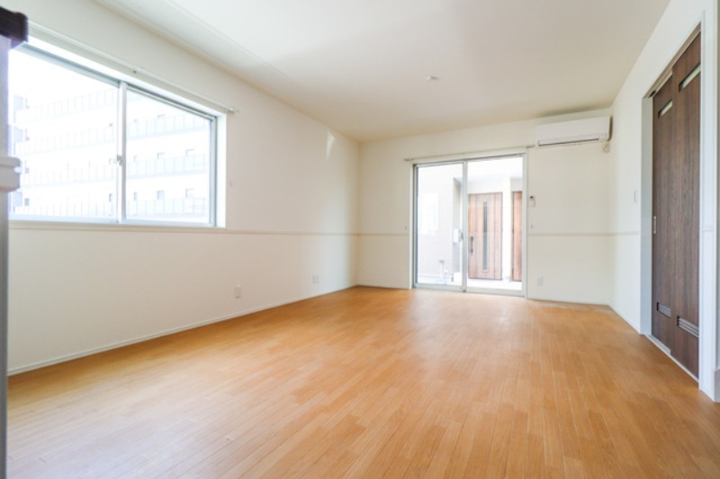 居室・リビング　図面と現状に相違がある場合には現状を優先