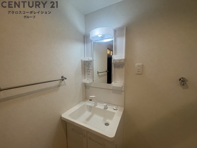 洗面設備　独立洗面化粧台付きでおすすめです！