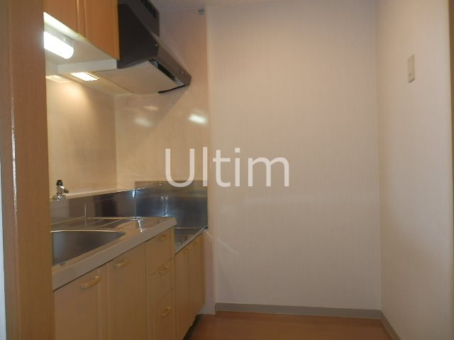 キッチン　別部屋のお写真です。ご参考までに！