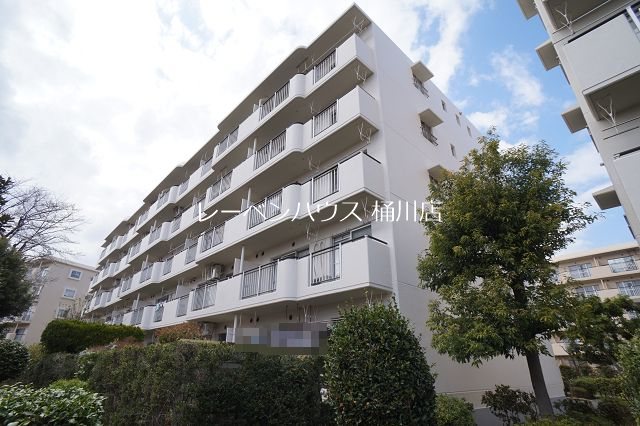 建物外観　レーベンハウス桶川店へ　048-787-5511