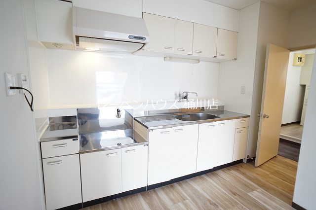 キッチン　レーベンハウス桶川店へ　048-787-5511