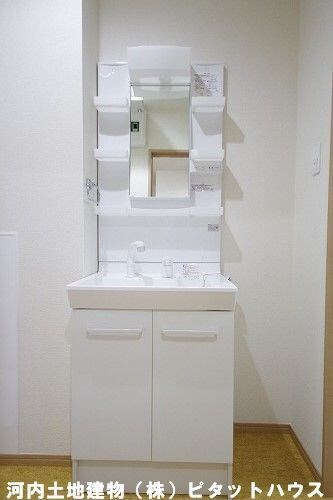 洗面設備　洗髪洗面化粧台