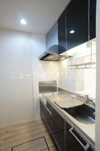 キッチン　ご家族との会話が弾むカウンター付き対面式キッチン！