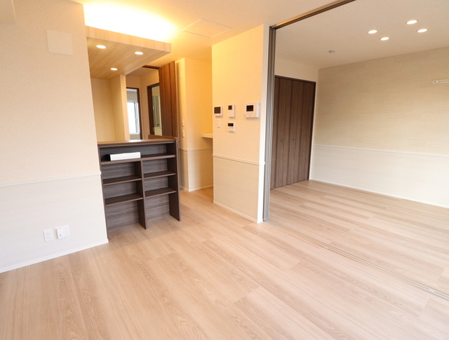 居室・リビング　２０３　ＬＤＫ