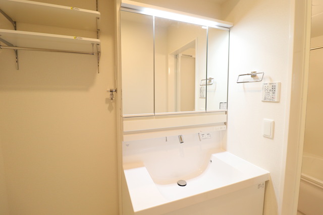 洗面設備　シャンプードレッサー