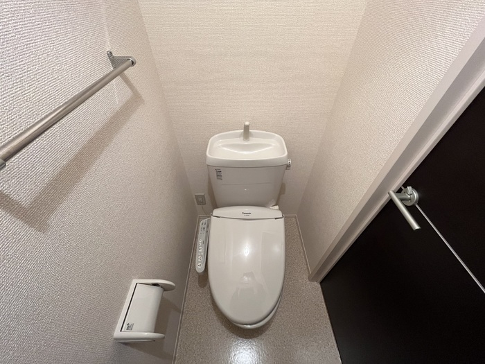 トイレ　※別棟の写真参照