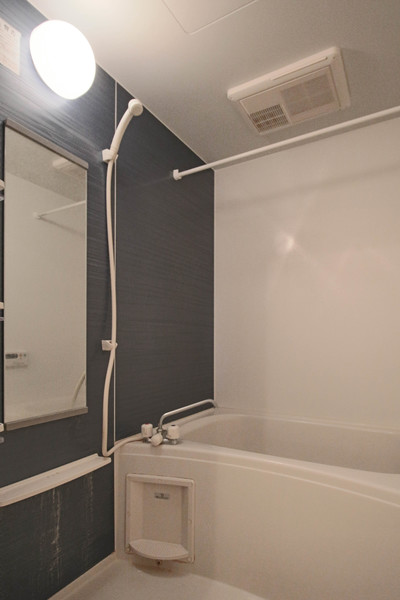 バス・シャワールーム　同じ建物の別のお部屋