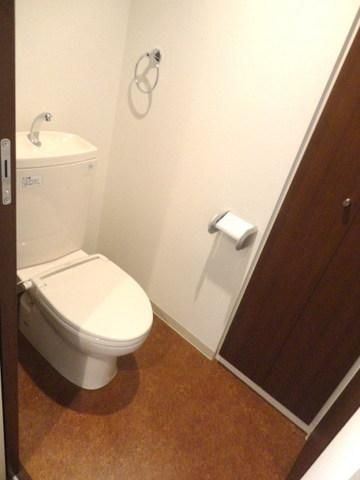 トイレ　★暖房便座のトイレです★