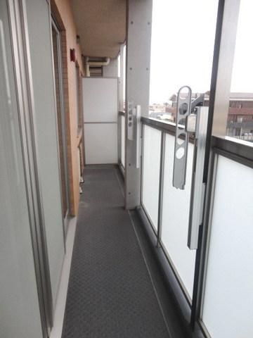 その他設備　★広々バルコニーです★