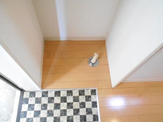 玄関　嬉しい室内洗濯機置き場