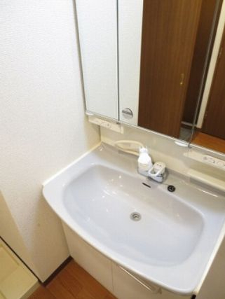 洗面設備　プレジオ中之島　独立洗面化粧台