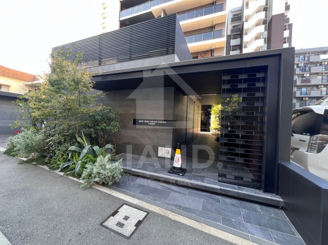 エントランス　DEUX・RESIA薬院テラス