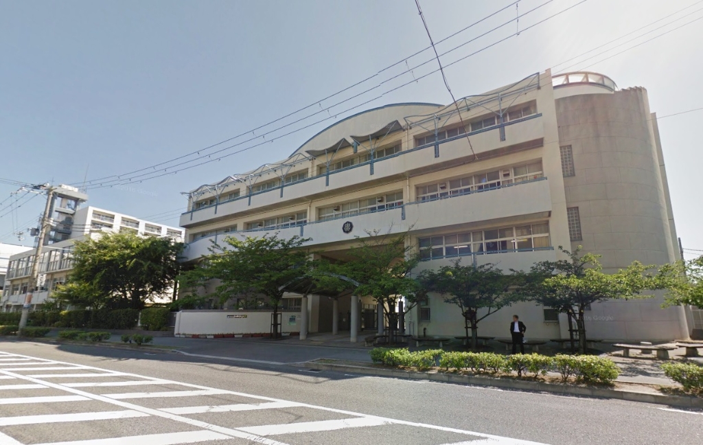 中学校　神戸市立魚崎中学校（中学校）まで1401m