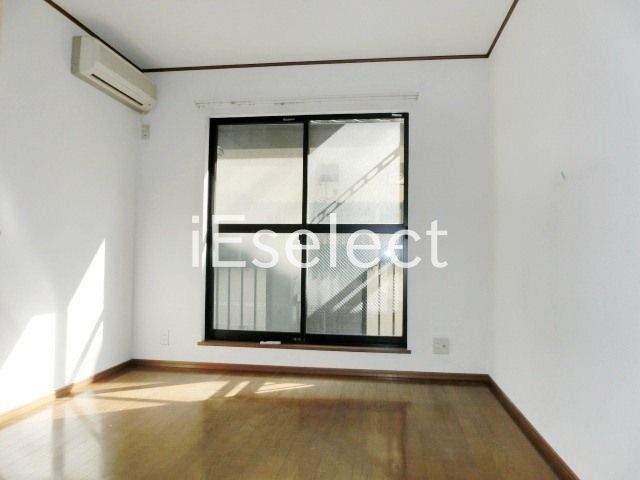 居室・リビング　1階でも日当たり良好です。