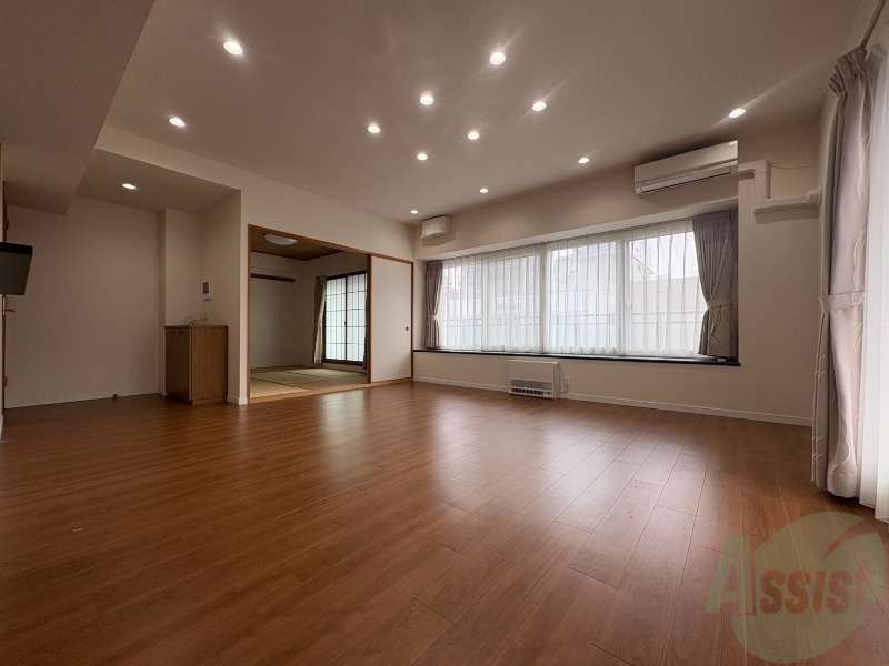 居室・リビング　広くてキレイなＬＤＫが広がっていて、充実した生活が送れそう。