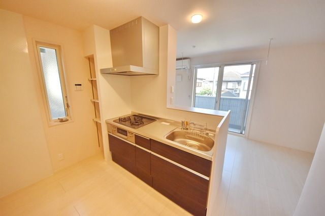 キッチン　★広々システムキッチン★