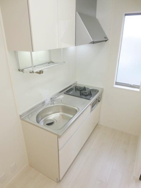 キッチン　★キッチンに窓が付いていると明るい気持ちでお料理できますよ…