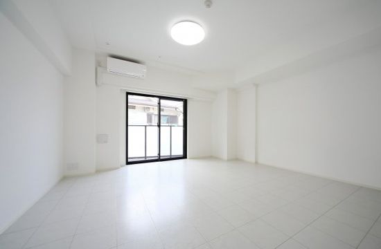 居室・リビング　☆明るい洋室☆