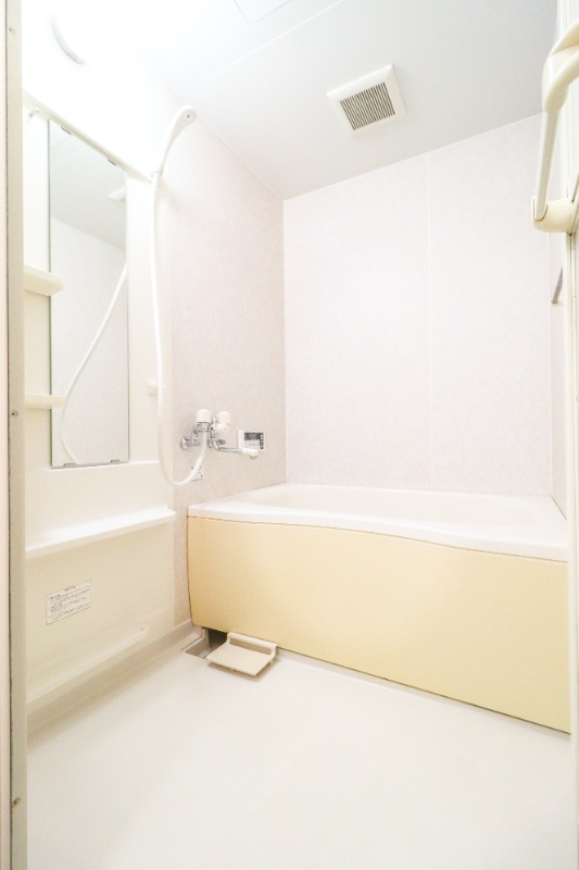 バス・シャワールーム　図面と現状に相違がある場合には現状を優先