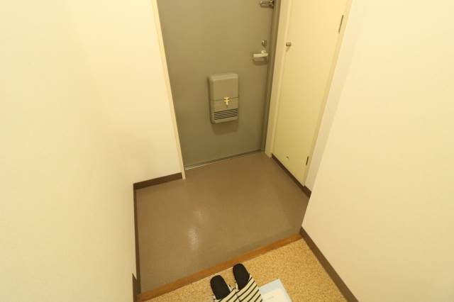 玄関　玄関にシューズボックスあります♪