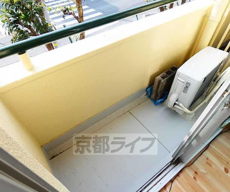 バルコニー　日当たりの良いバルコニです！