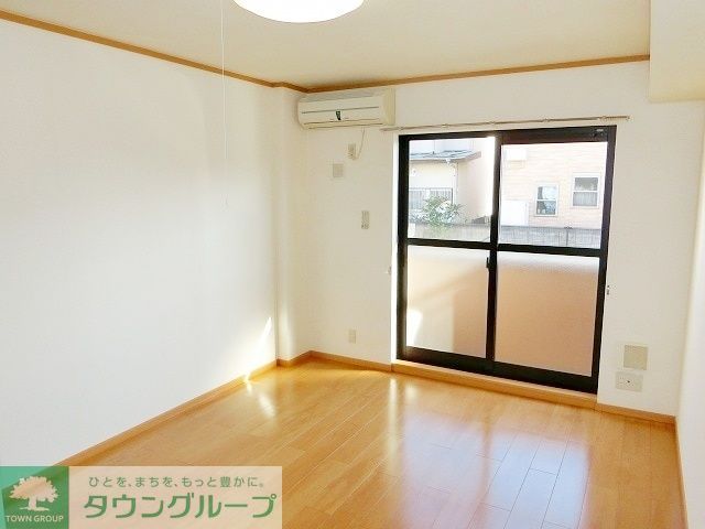 居室・リビング　詳細はタウンハウジングまで！043-290-8070