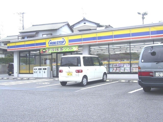 コンビニ　ミニストップ富士今泉店（コンビニ）まで109m