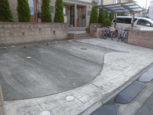 駐車場　駐車場