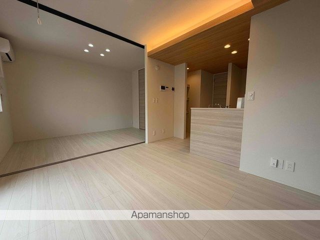 ルヴィータ川名の居間写真