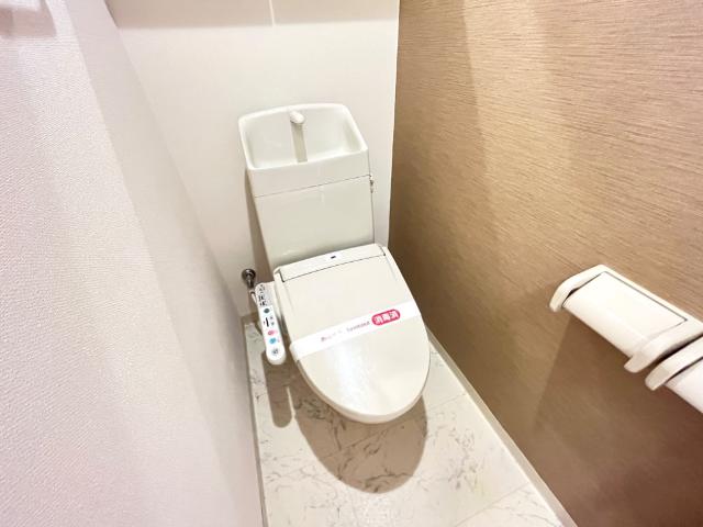 トイレ　トイレ