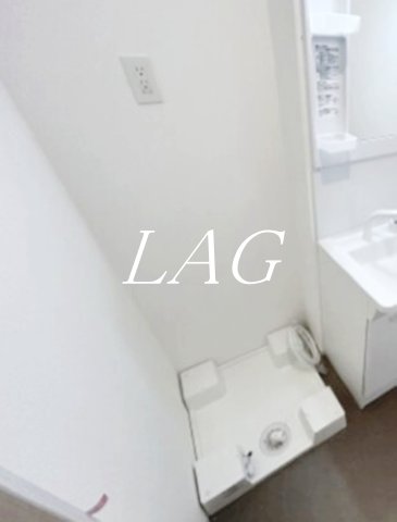 その他設備　室内洗濯機置き場です。（同仕様です。）