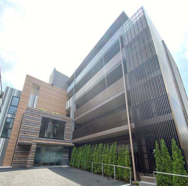 建物外観　外観タイル張りです