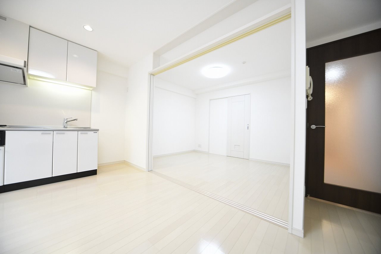 居室・リビング　写真は同タイプ住居です。