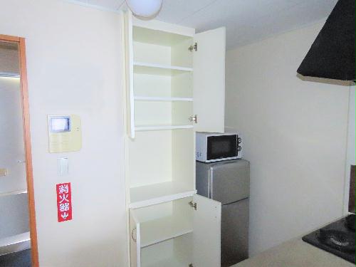 収納　キッチン周りも収納が豊富です