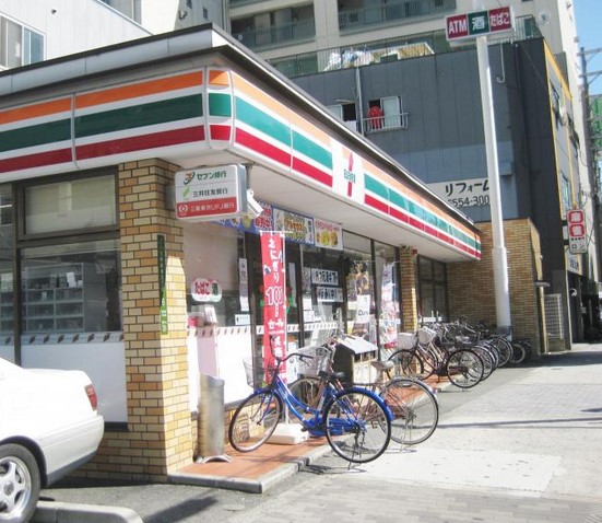 コンビニ　セブンイレブン 大阪三泉市場通店（コンビニ）まで156m