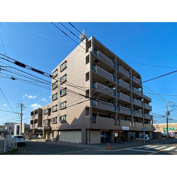 建物外観　リノベーション物件です