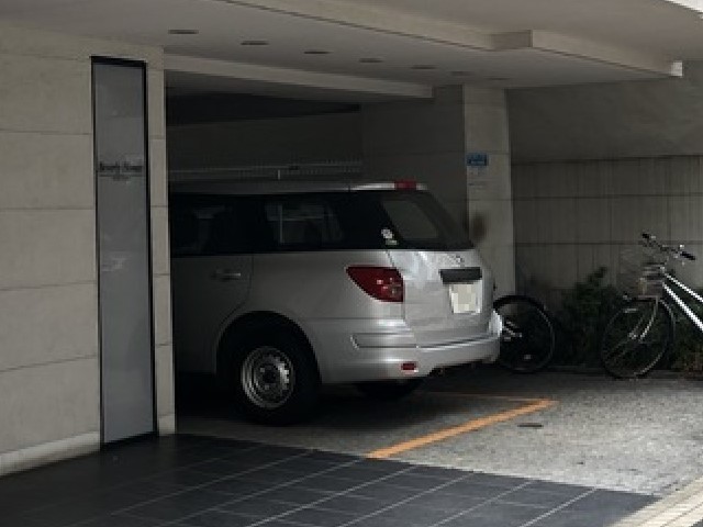 駐車場　駐車場