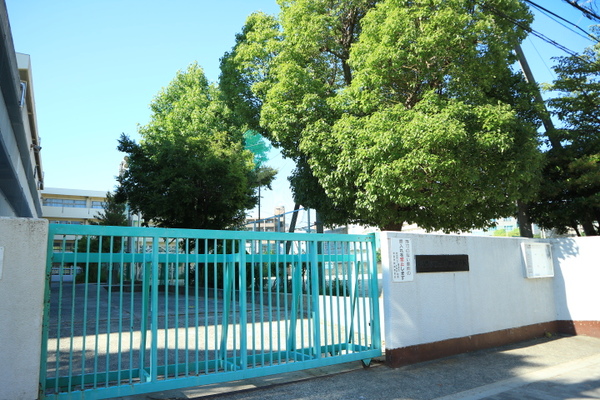 中学校　吹田市立豊津西中学校（中学校）まで770m