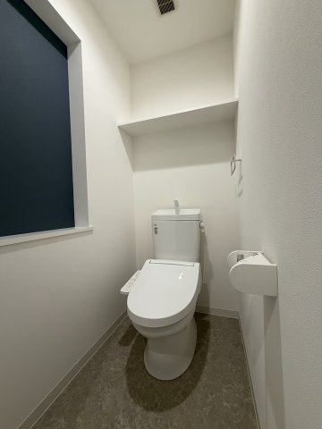 トイレ　落ち着いたトイレです