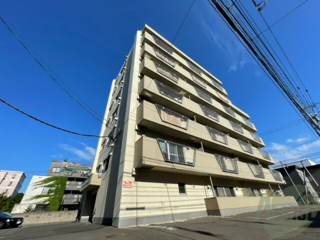 建物外観　札幌市北区北２２条西「セントラルコーポ２２」
