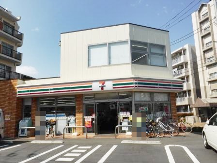 コンビニ　セブンイレブン 世田谷宮坂3丁目店（コンビニ）まで346m