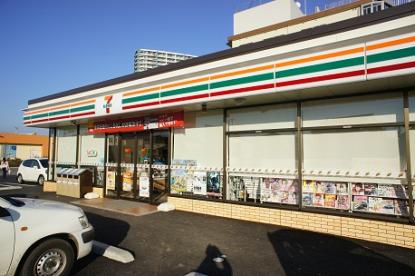 コンビニ　セブンイレブンつくばみどりの店（コンビニ）まで534m