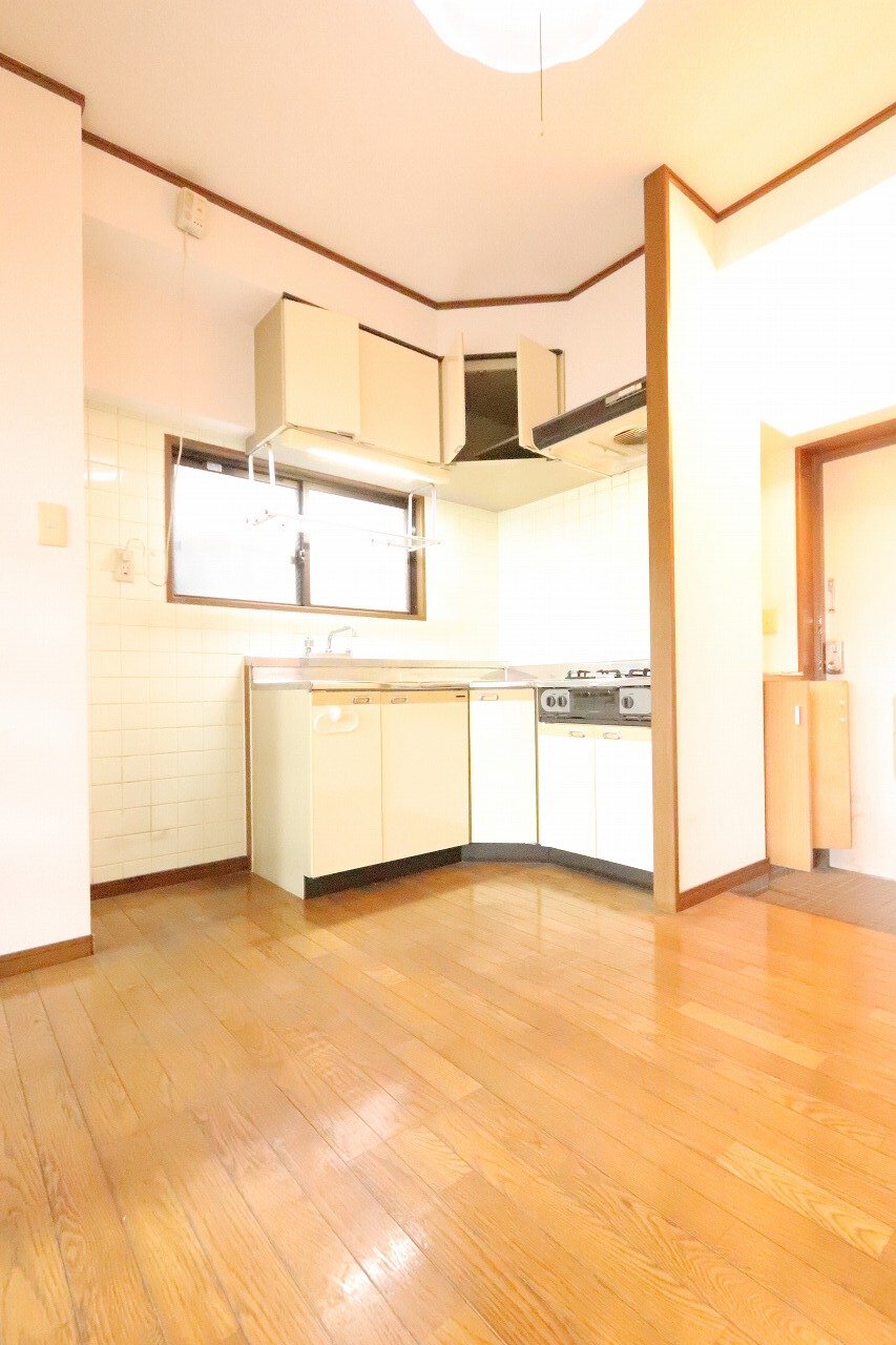 キッチン　退去前のため別部屋参照