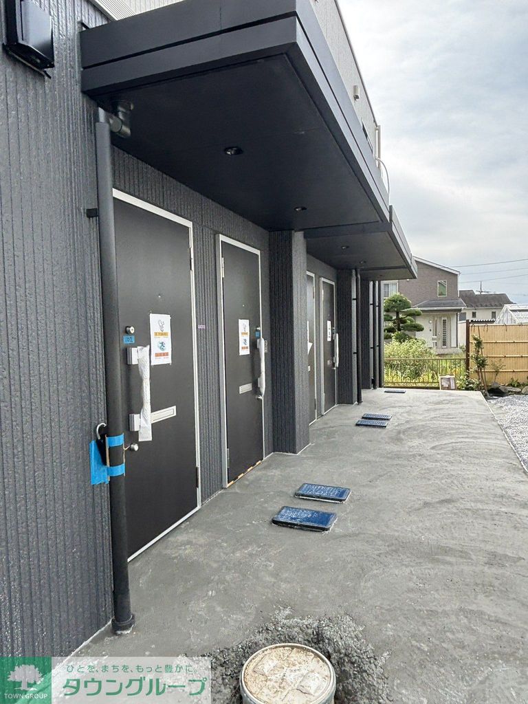 玄関　エントランス