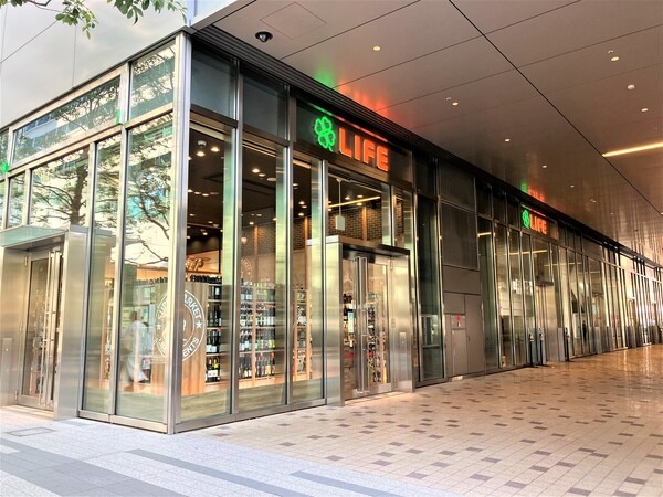 スーパー　ライフムスブ田町店（スーパー）まで288m