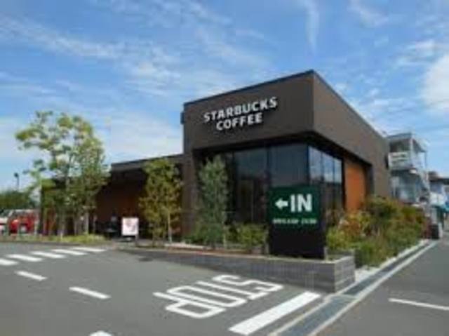 飲食店　スターバックスコーヒー吹田山田店（飲食店）まで608m