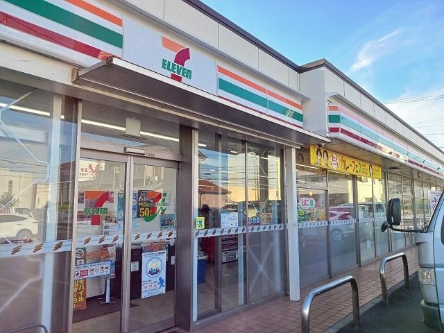 コンビニ　セブンイレブン（コンビニ）まで160m