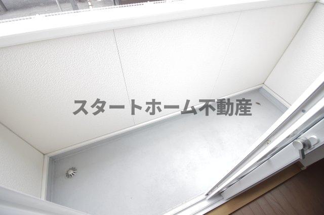 バルコニー　お洗濯にも便利なバルコニー付き