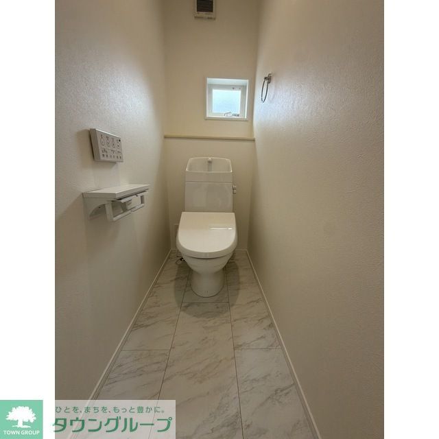 東武伊勢崎線 武里駅 徒歩15分 2階建 築1年のトイレ写真