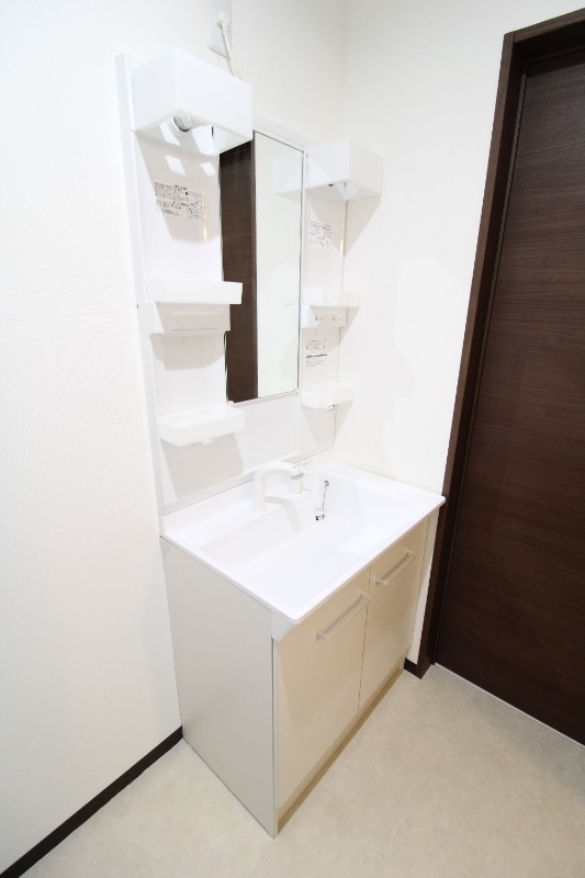 洗面設備　※写真は同仕様のお部屋の参考写真です。